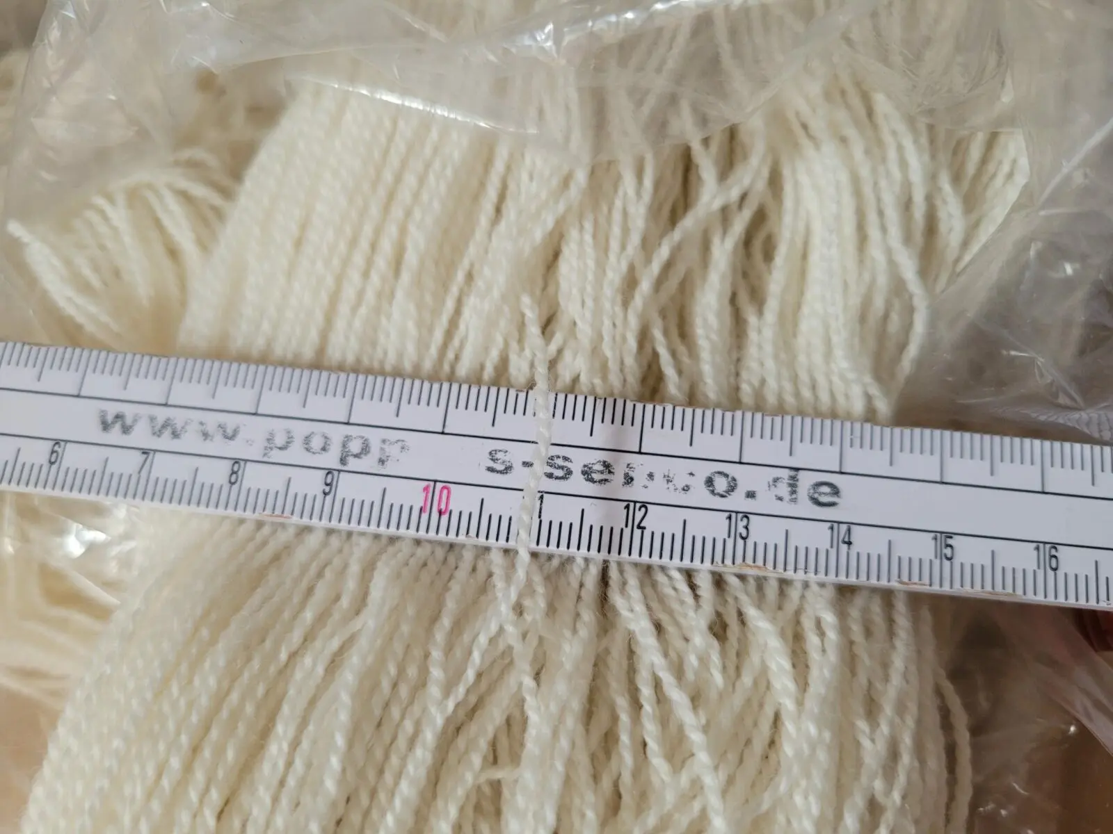 Zeenas Lace