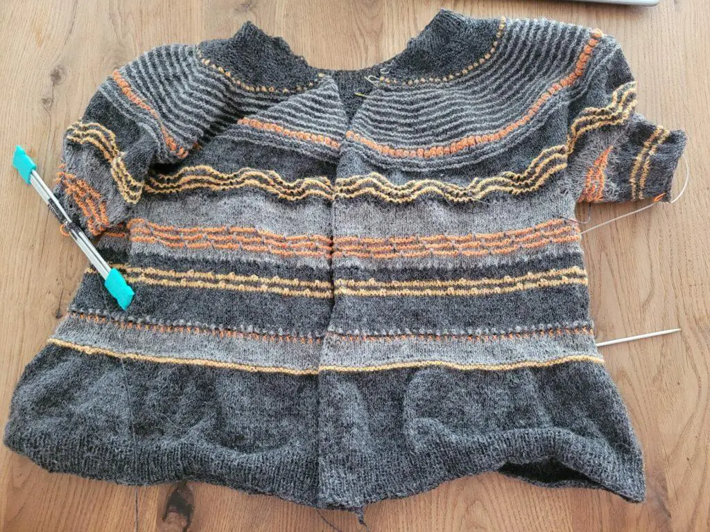 Knitzonejacke